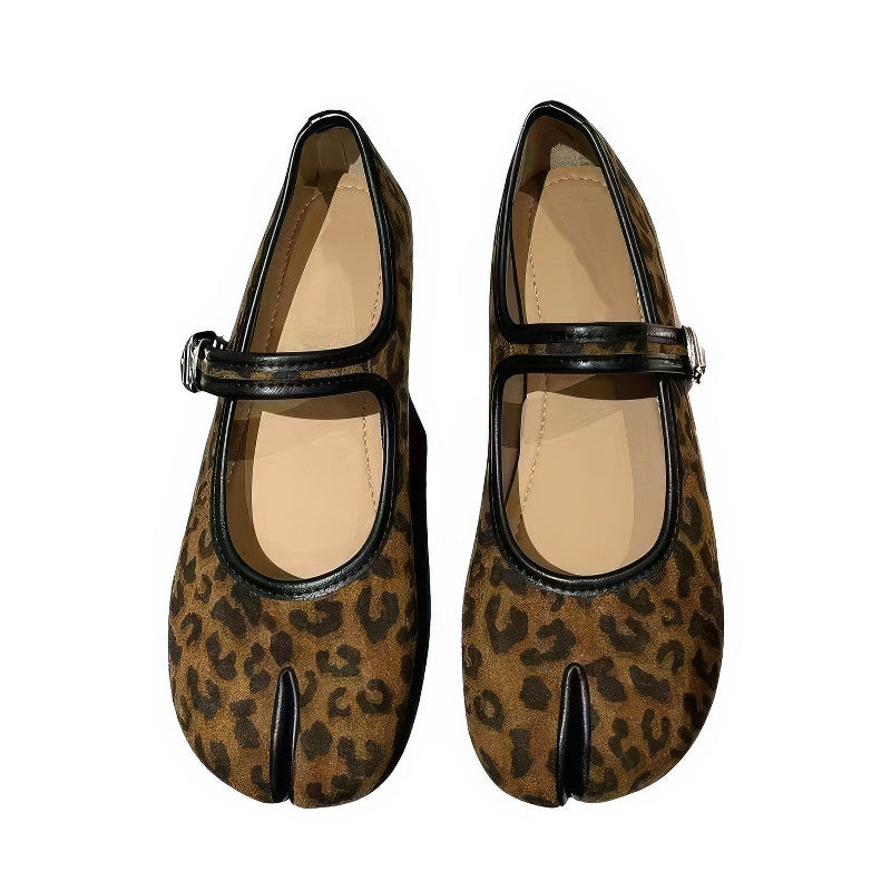 Model Behavior Tabi Flats