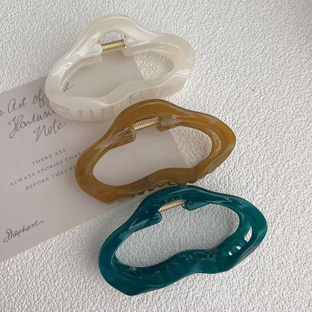Minimalist Cloud Shaped Hair Claw